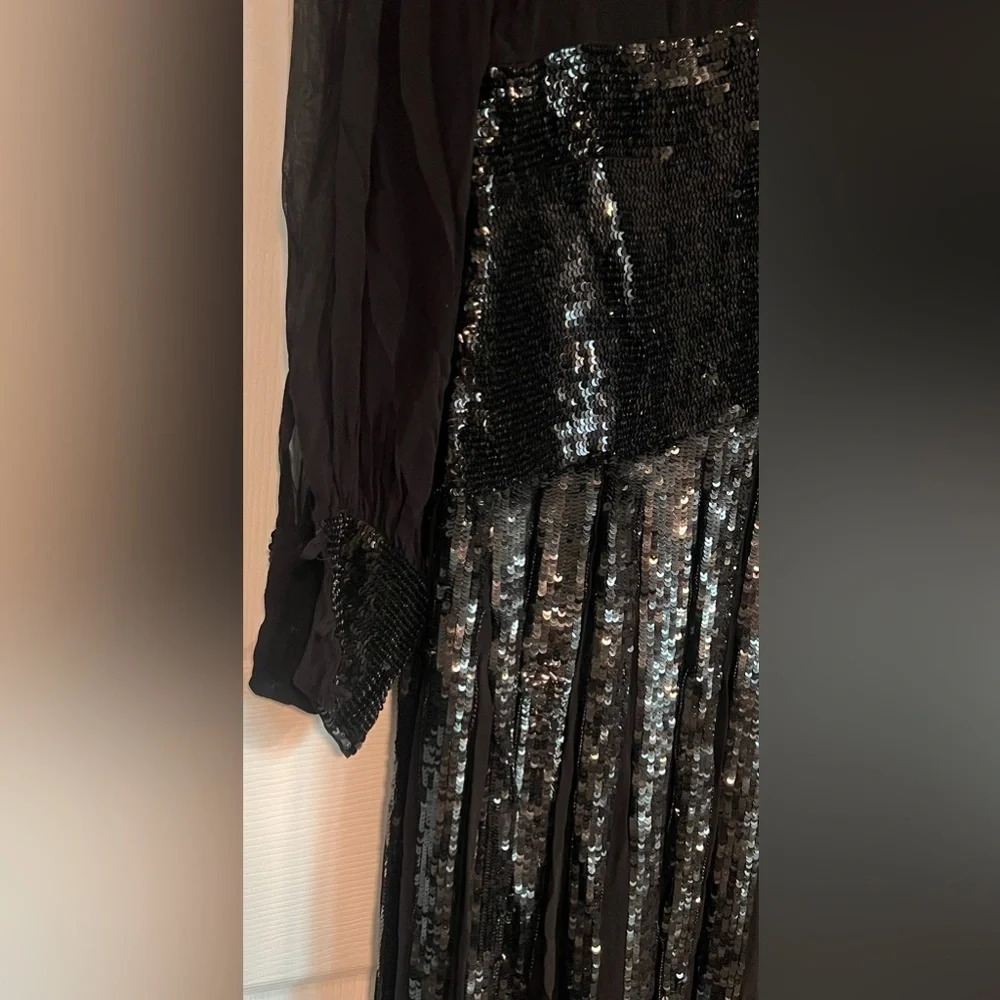Women's Temperley London Black Sequined Long Sleeved V-Neck Evening Dress
